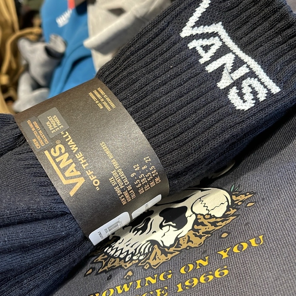 Vans Socks 3 pairs set CREW VANS.
"OFF THE WALL" Black/White
NWT - Picture 11 of 16